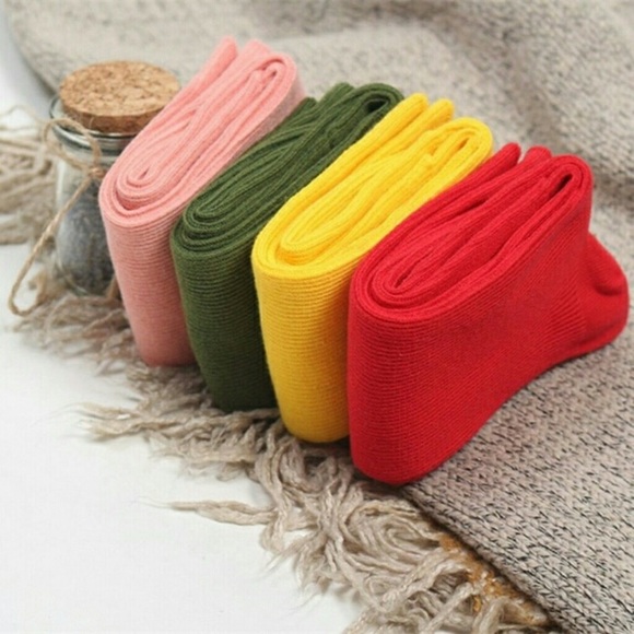 Banana Socks 🍌 - Picture 7 of 8